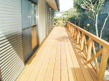 車椅子での生活にも困らないように配慮された家になりました。